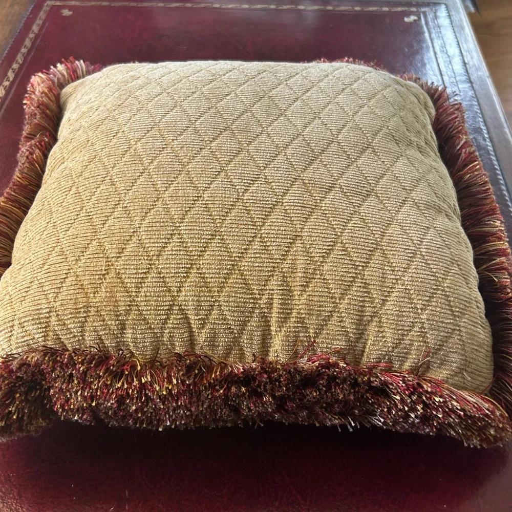 Ethan Allen square throw